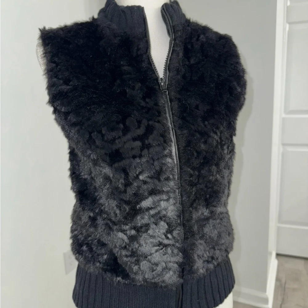 Kim Rogers Women’s‎ Medium Faux Fur Knit Vest Black Zip Front Sleeveless